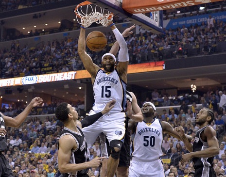 董岩锋曾多 董岩锋曾多